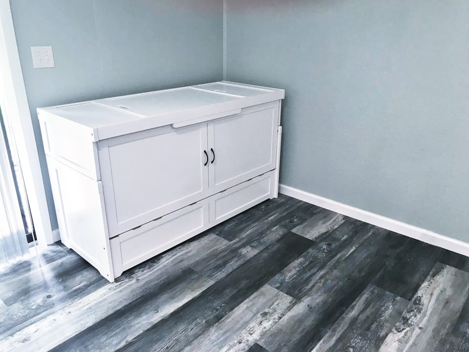 Murphy cabinet; folds to a queen; detailed instructions after check in.