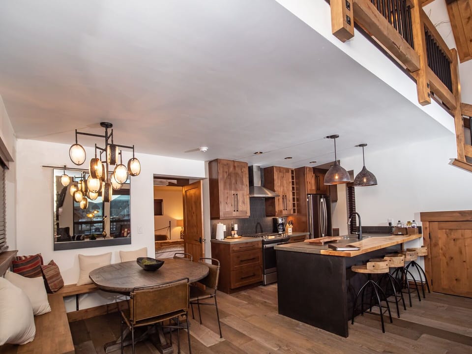 Kitchen and dining area
