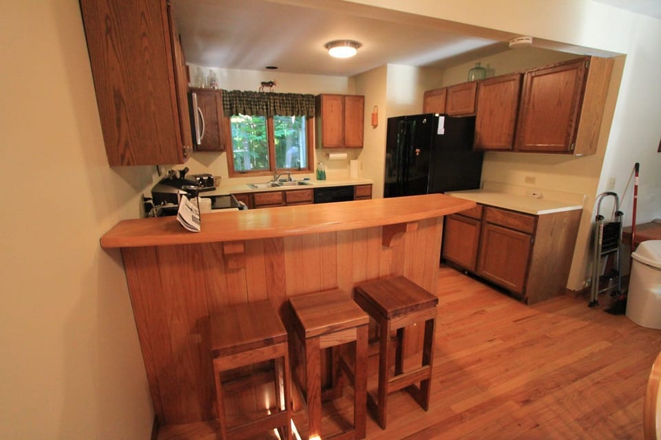 Kitchen bar