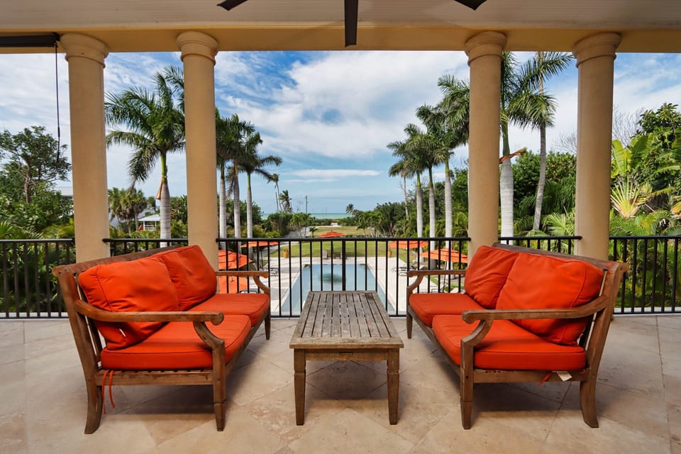 Outdoor sitting area