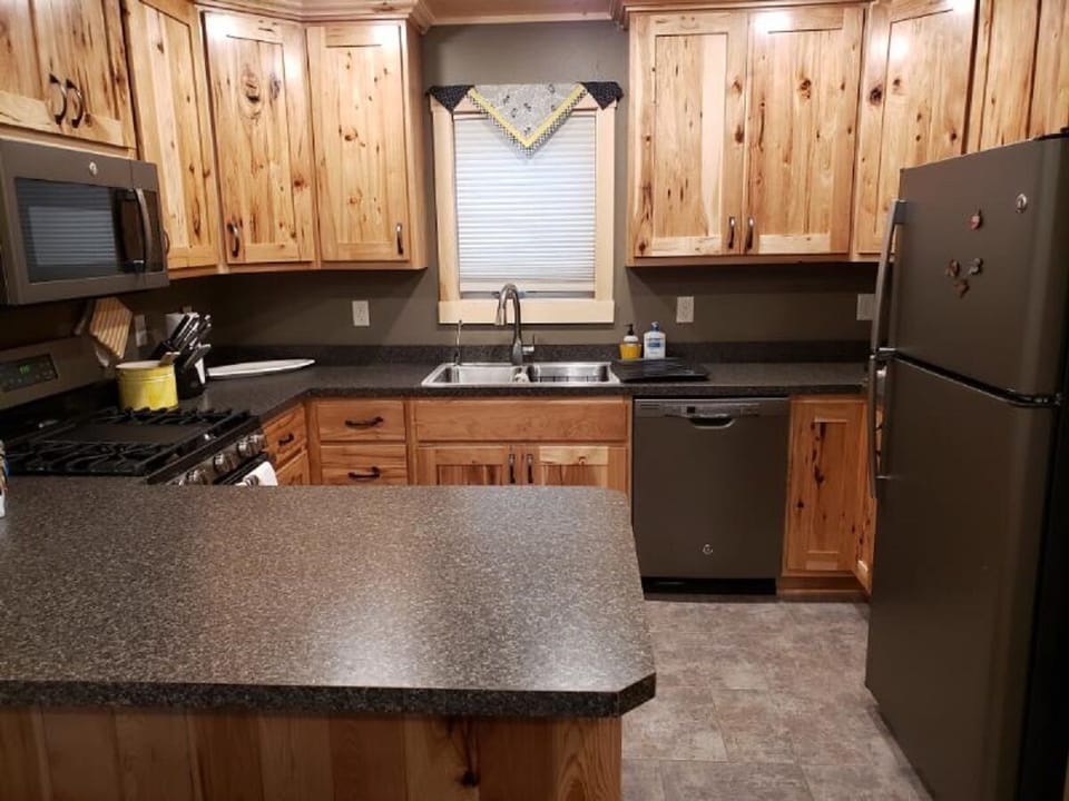 Kitchen, Main Floor