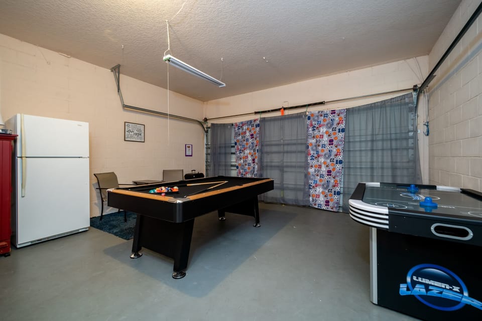 Alternate view of games room