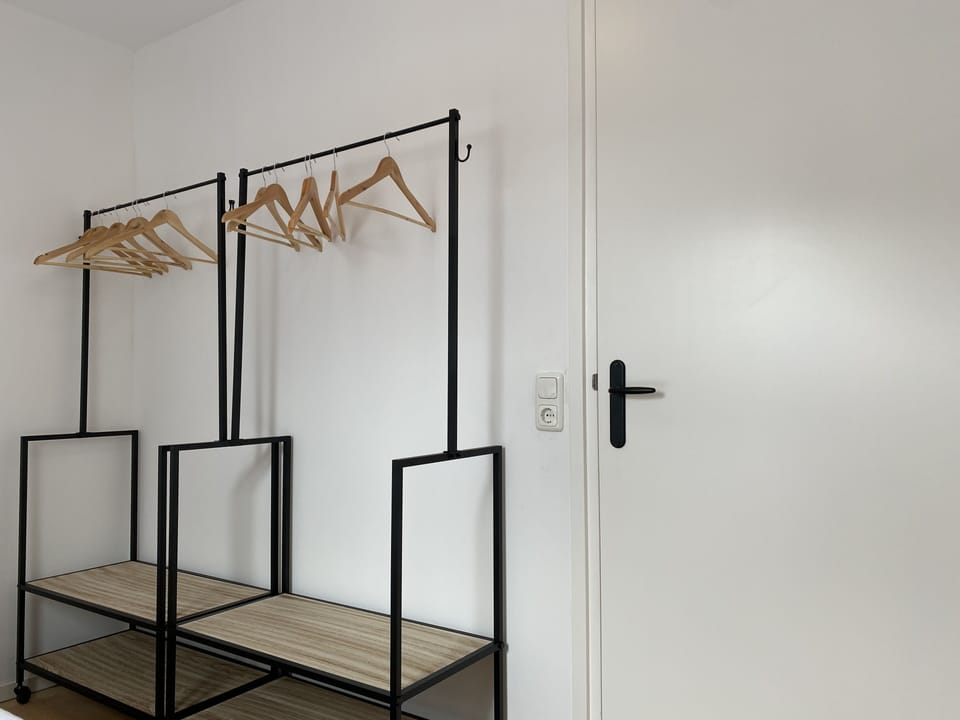 Bedroom 1 (3p)