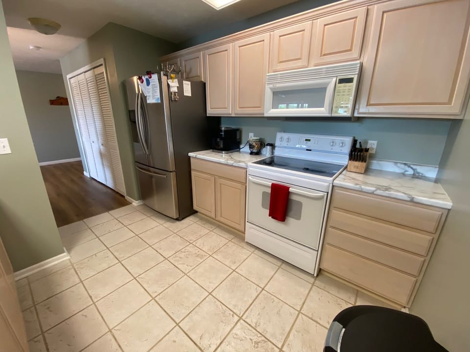 Full Kitchen