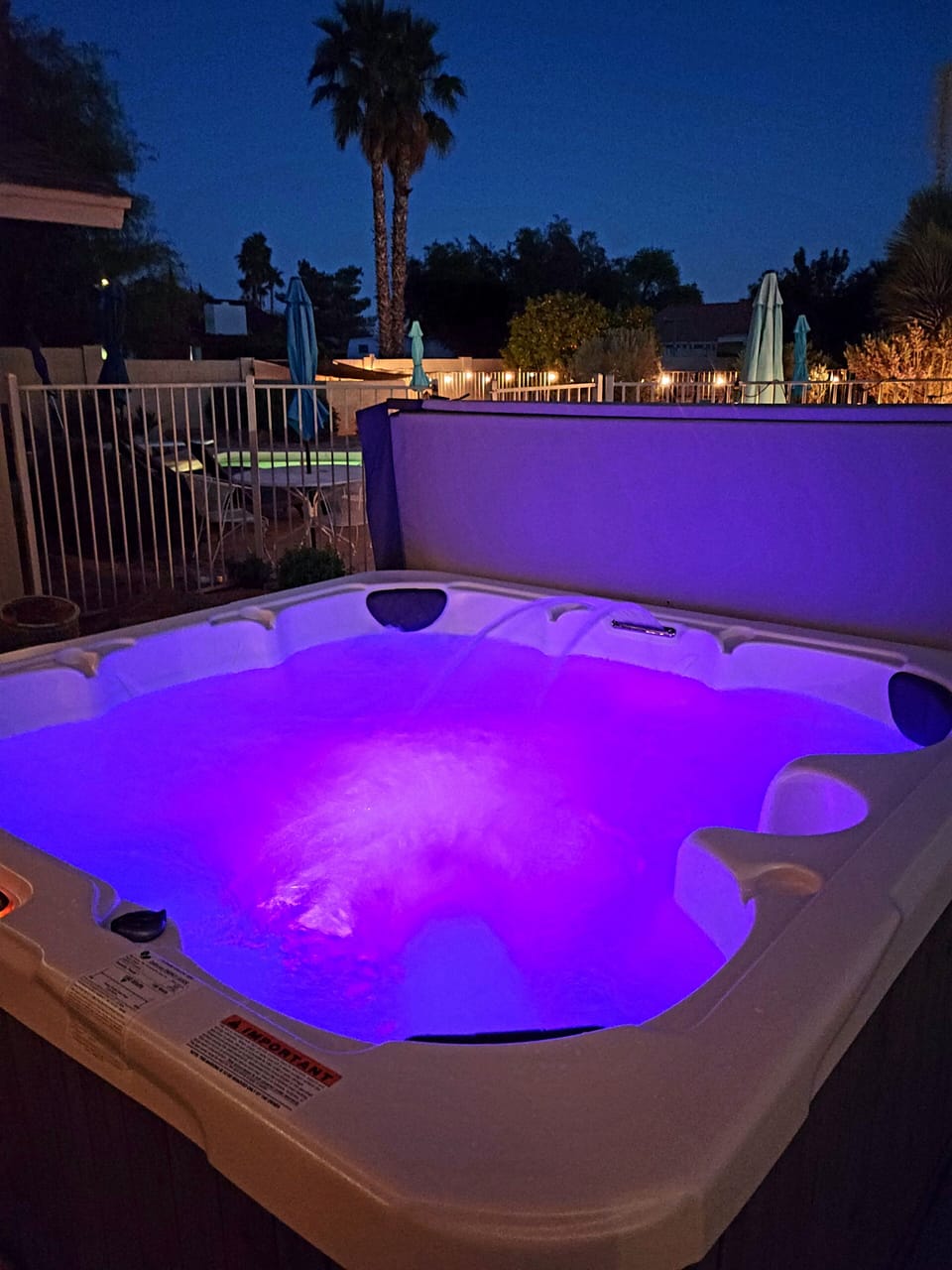 *New* July 2021 
7 Person Hot Tub
Electric No Extra Charges!