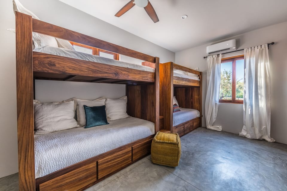 3rd Bedroom, all extra long twins