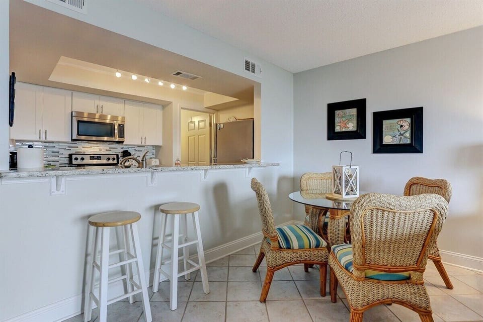 Seating at Bar or Dining Table