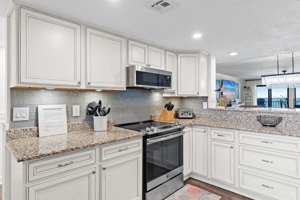 Kitchen - All stainless steel appliances