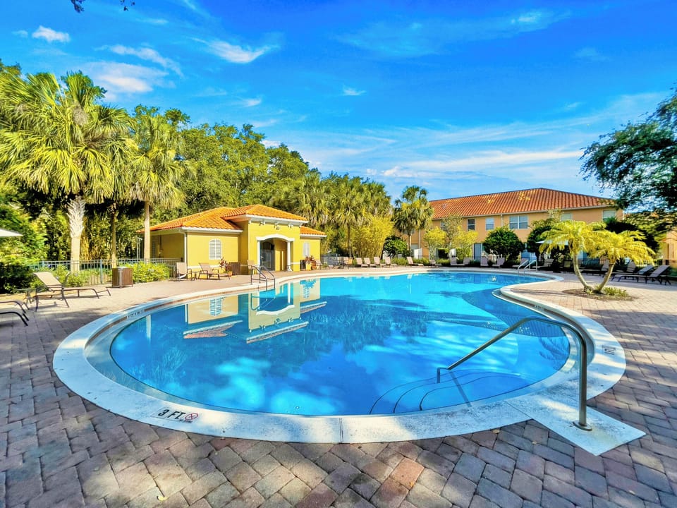 Access to resort-style amenities like this community pool!