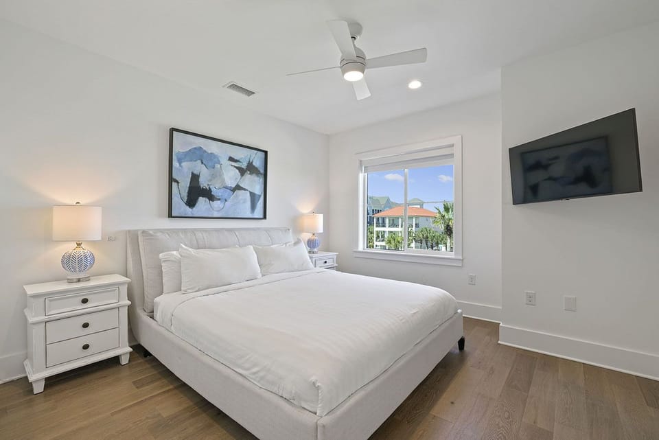Esmeralda - Henderson Beach - Bedroom