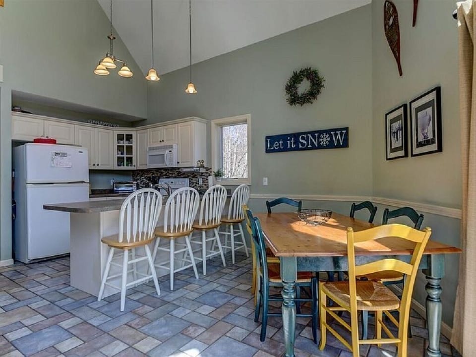 Kitchen/Dinning area