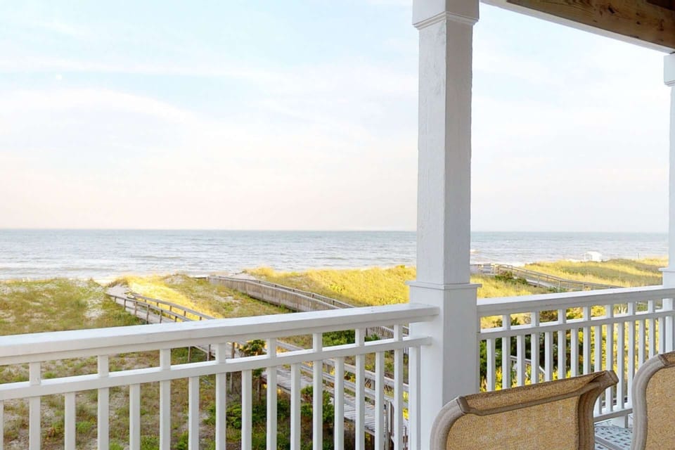 Enjoy the salty air from both oceanfront decks!