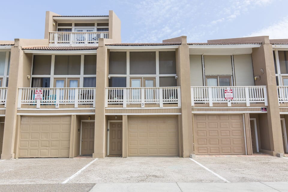 Front Exterior to the property. You are in unit #3