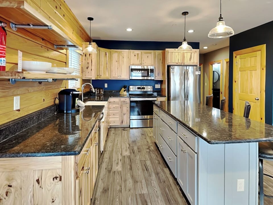 Full Kitchen