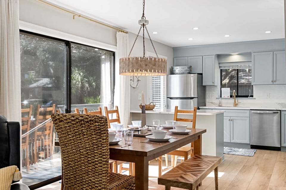 Dining/Kitchen