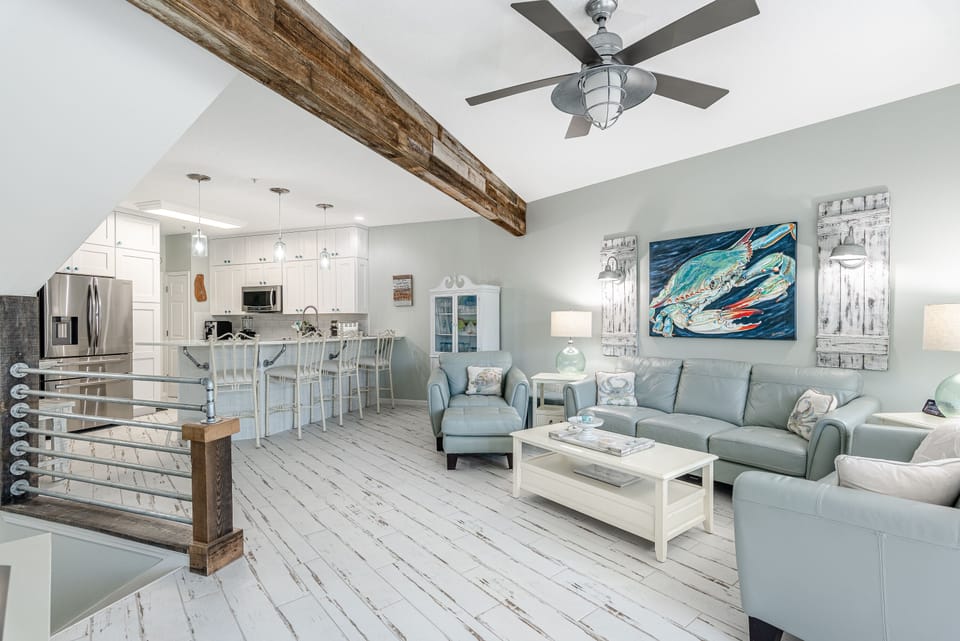 2nd Floor - 🍽️ Open-concept kitchen, dining, and living area