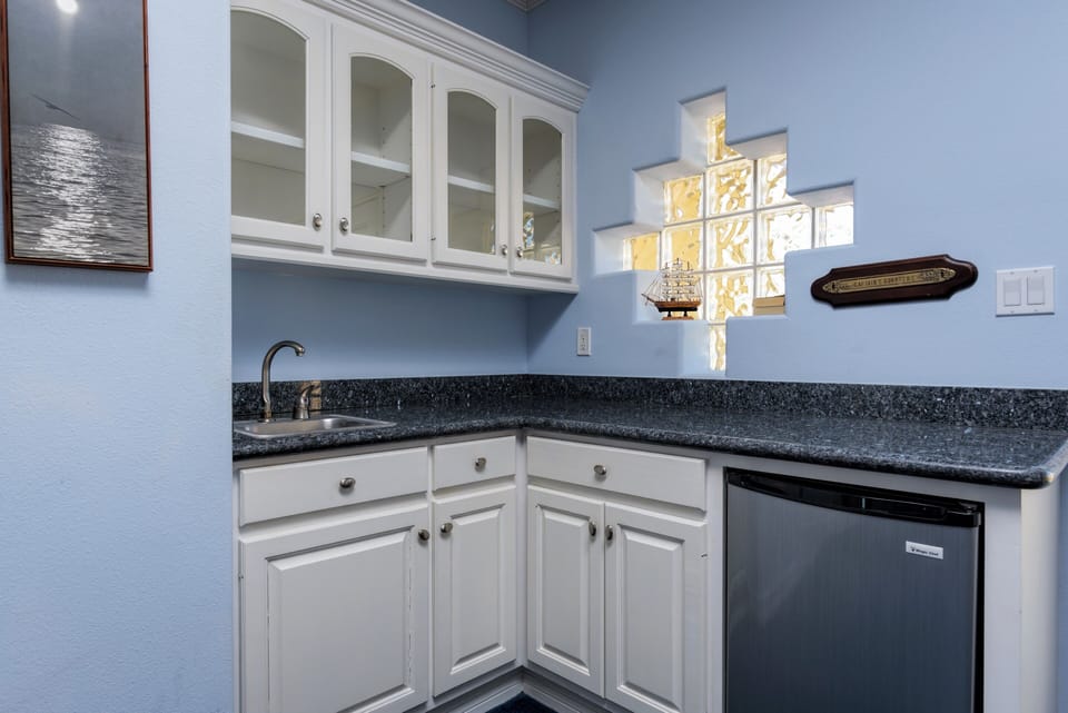 Bedroom 3 Wet Bar