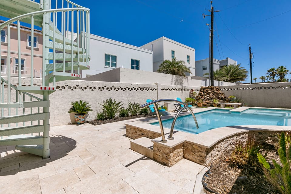 Private Pool