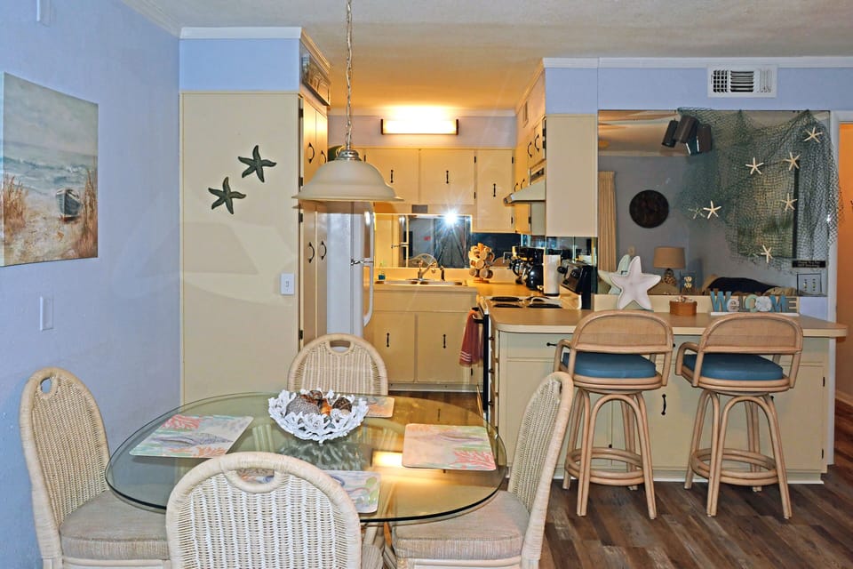 Kitchen and dining area
