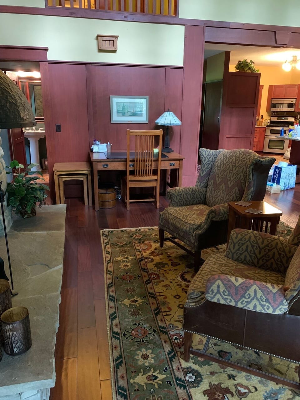 Working remotely? Perfect space for working away from home or checking email!
