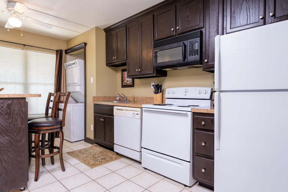Kitchen/Utility Closet