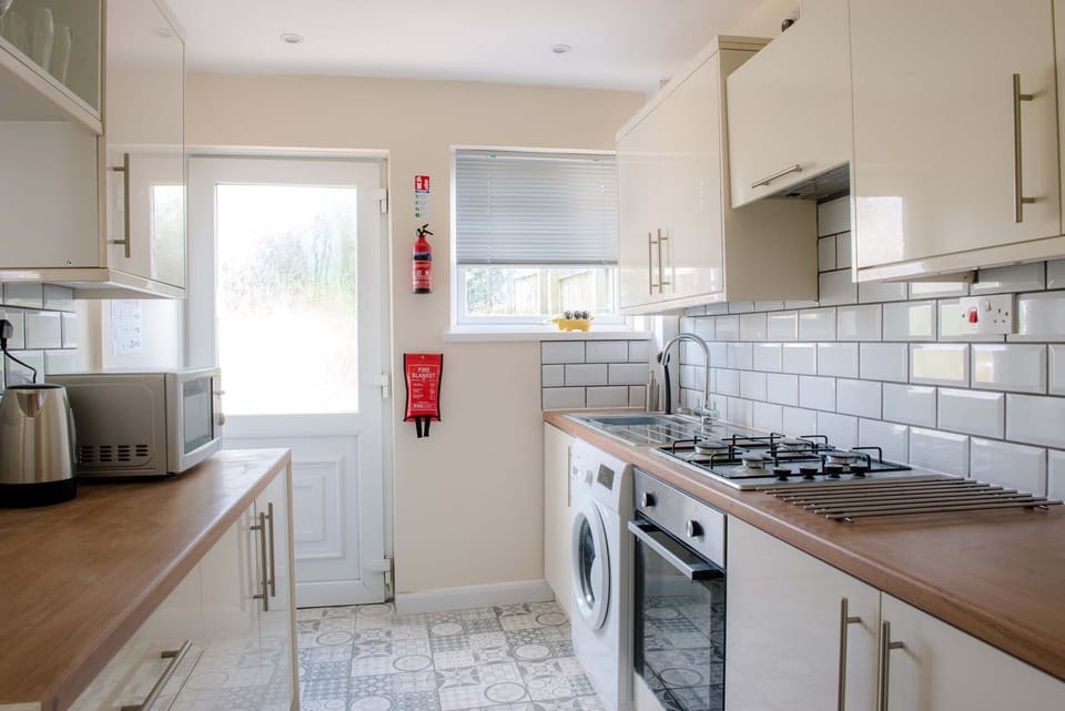 Fully equipped kitchen