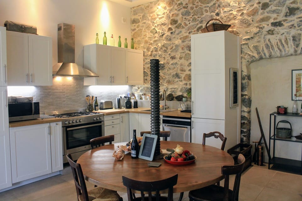 La Cave kitchen and dining area