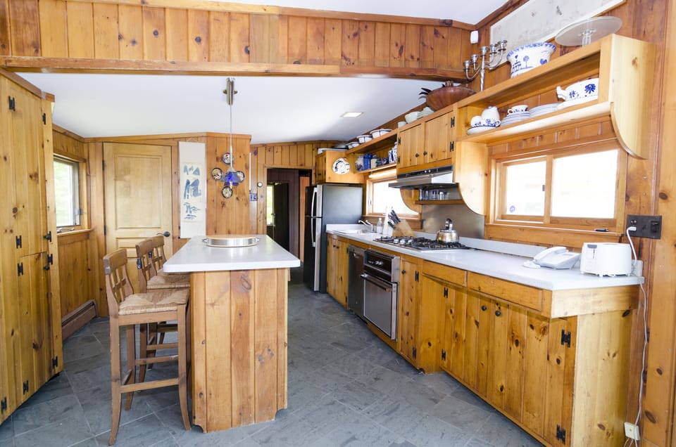 Eat in Kitchen
