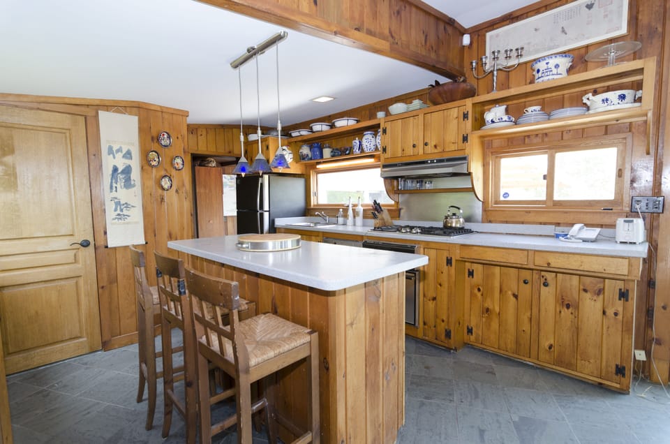 Eat in Kitchen
