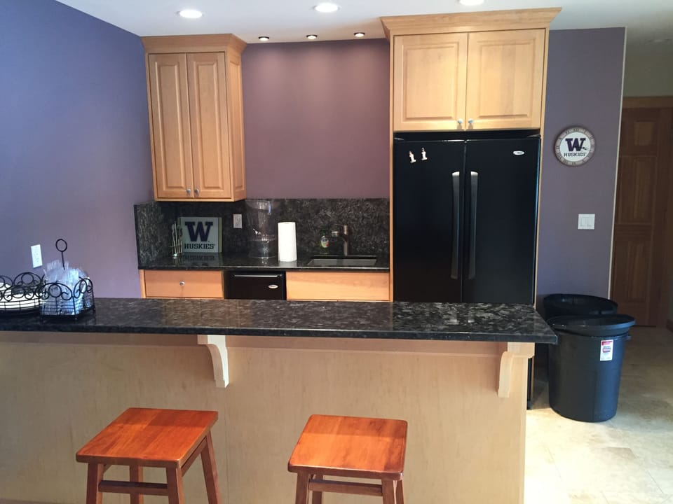 Rec.Room - Wet Bar