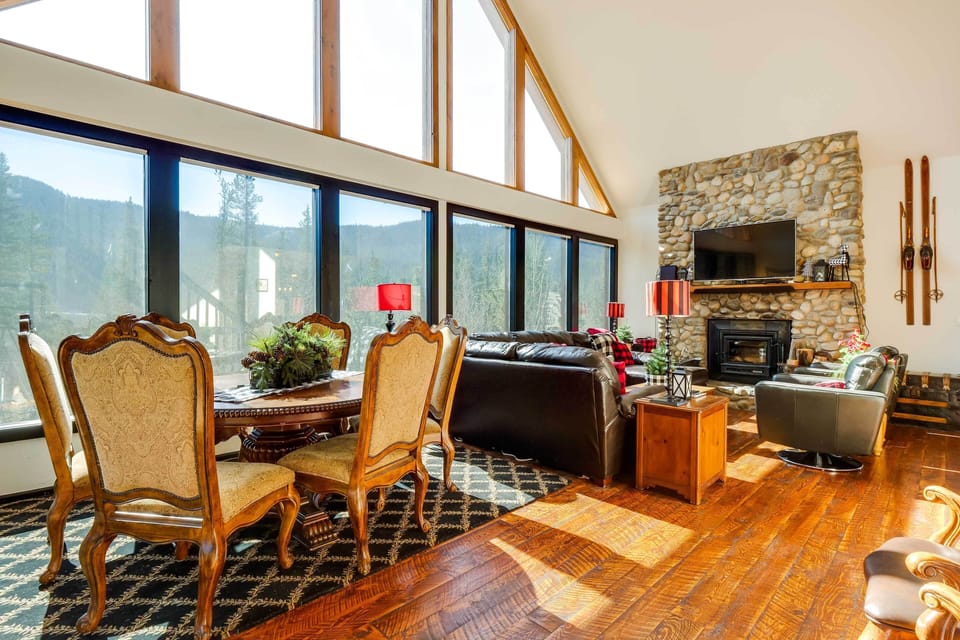 Alma Vacation Rental | 3BR + Loft | 2.5BA | 2 Stories | 3,200 Sq Ft