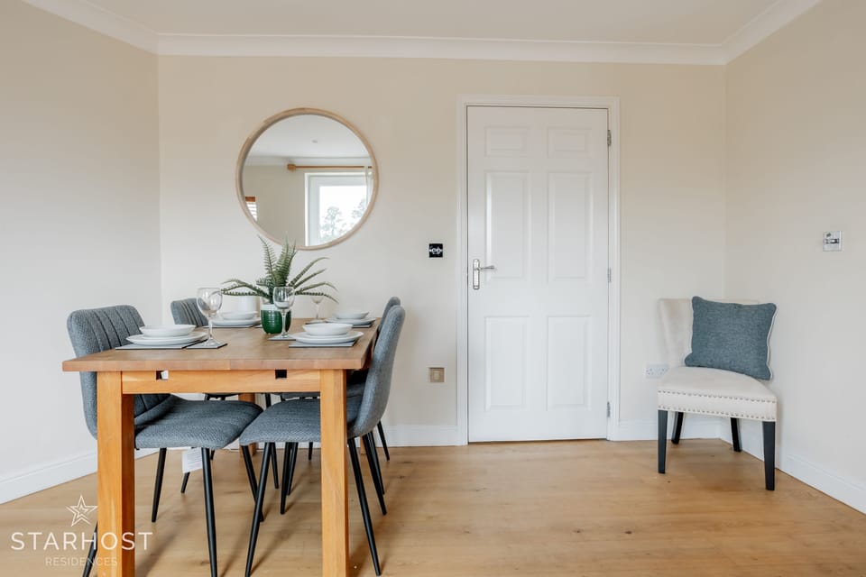 More than enough seating for everyone staying here