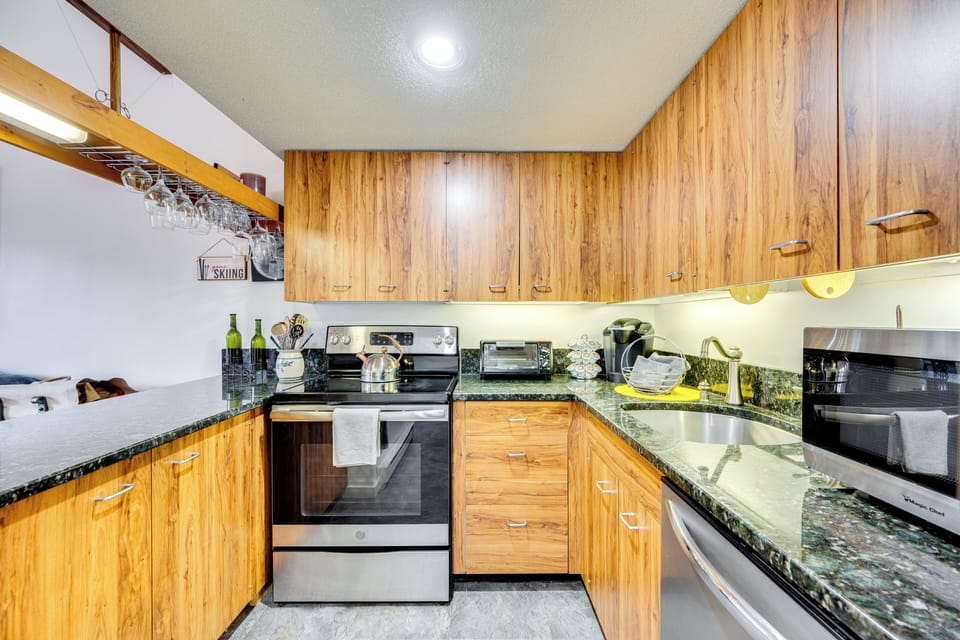 Kitchen | Blender | Coffee Maker | Toaster | Spices