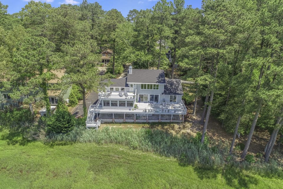 Osprey view of Baystrand