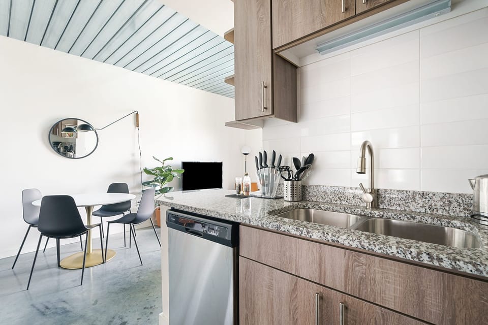 Create delicious meals in this well-equipped kitchen with modern amenities.