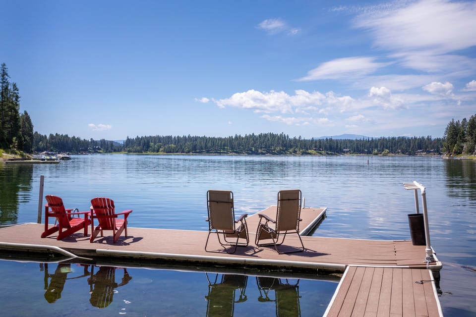 Have your morning coffee on the dock | Exterior