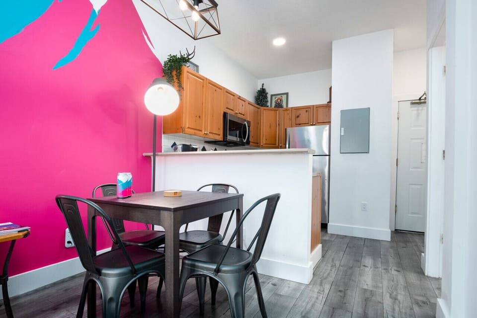 Four Person Table with Four Metallic Chairs