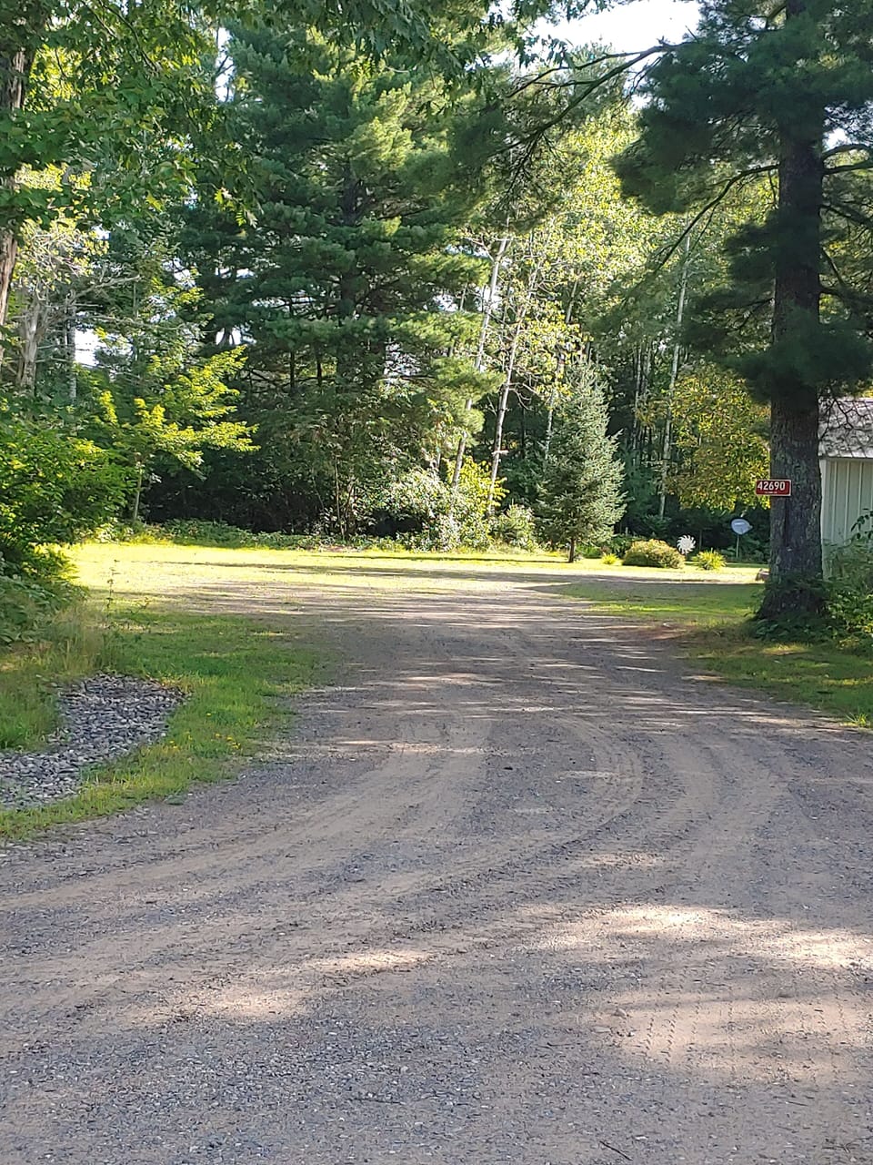 Plenty of room for trucks with trailers 
