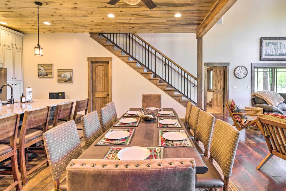 Dining Area | 1st Floor