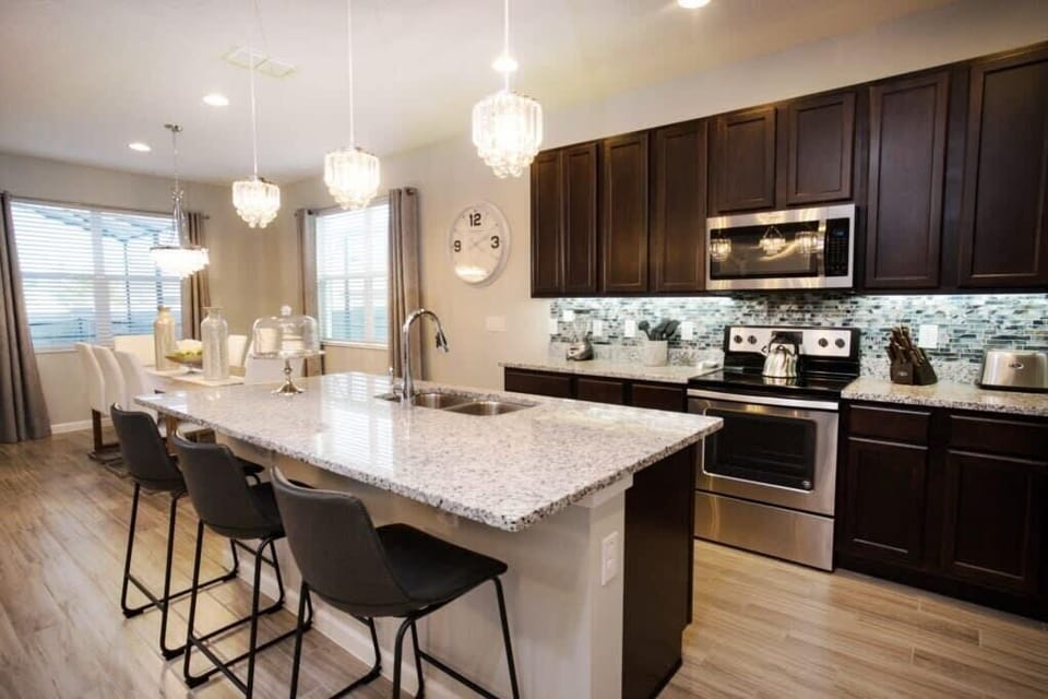 A dream kitchen, perfect for preparing meals and connecting with the group.
