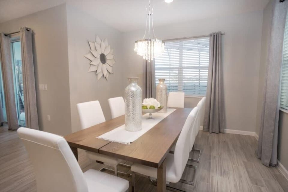 Gorgeous dining room area for a lovely sit-down meal.