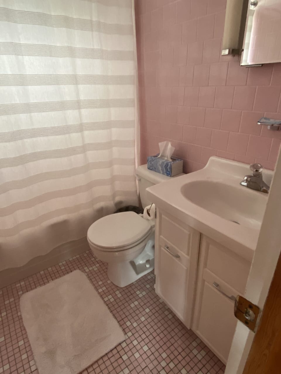 1st Floor bath