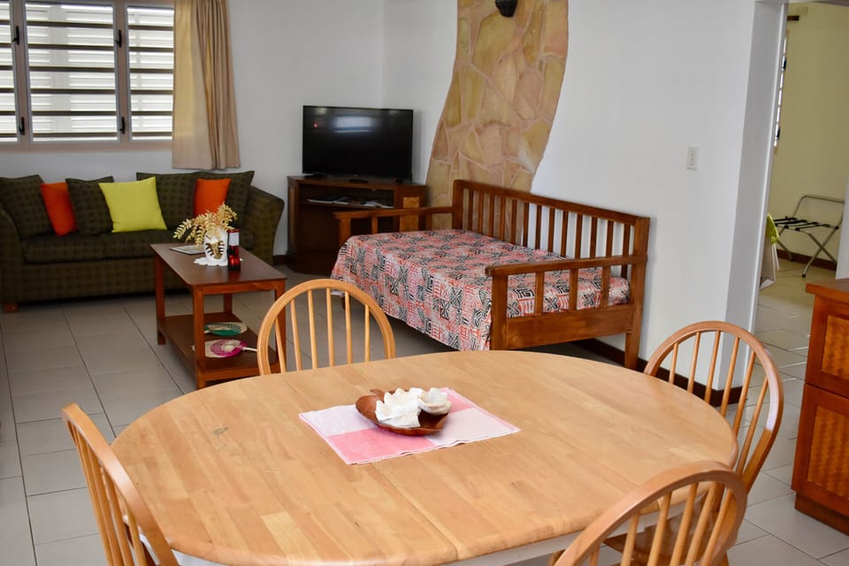 Single bed dimensions are 195cm x 93cm