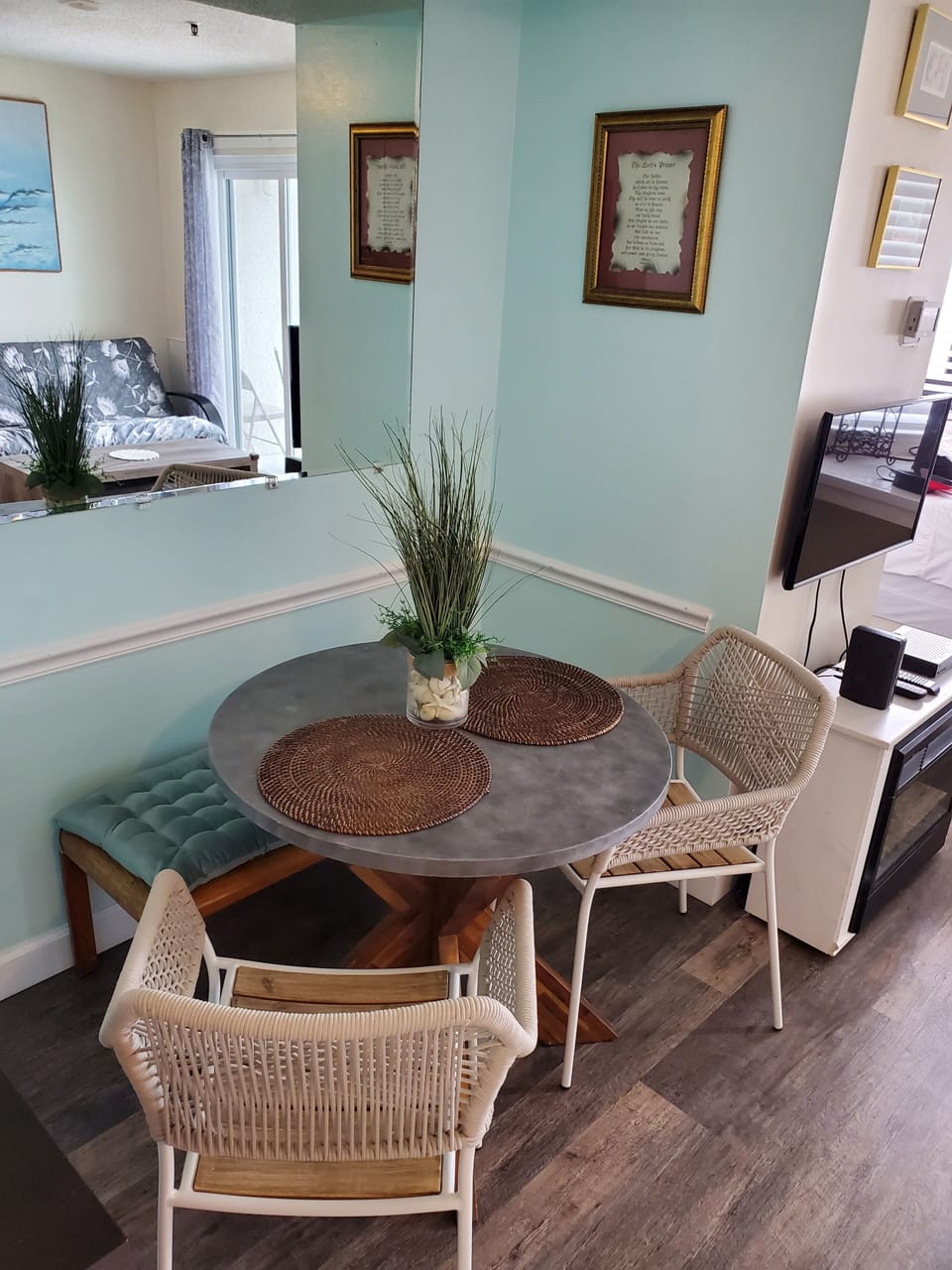 dining for 4.  2 chairs and a bench for the kids