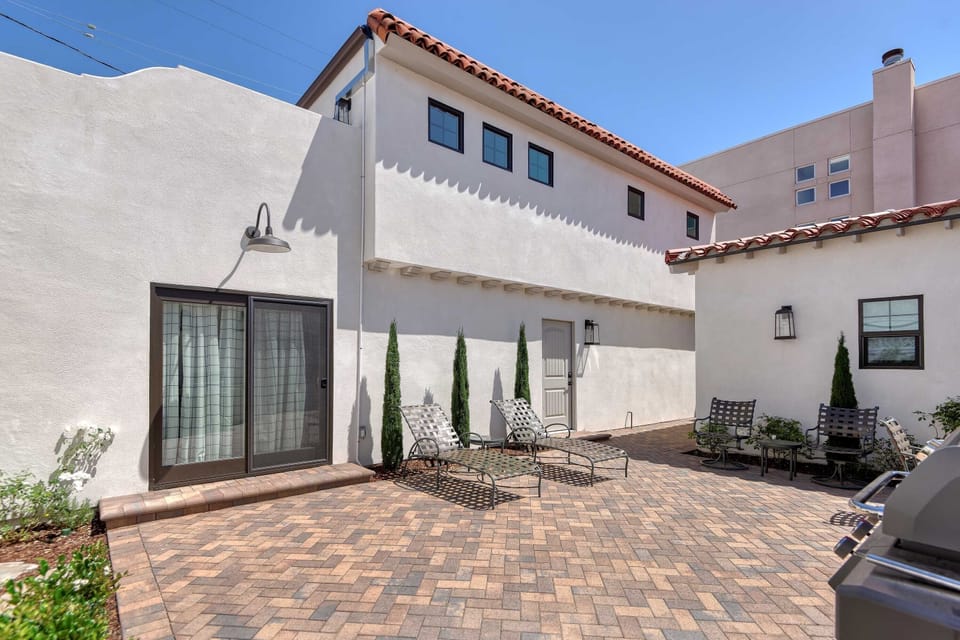 Private courtyard, sliding door to owner's storage space.