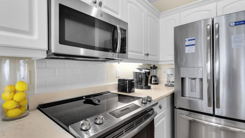 Monterey B301 - Kitchen Area