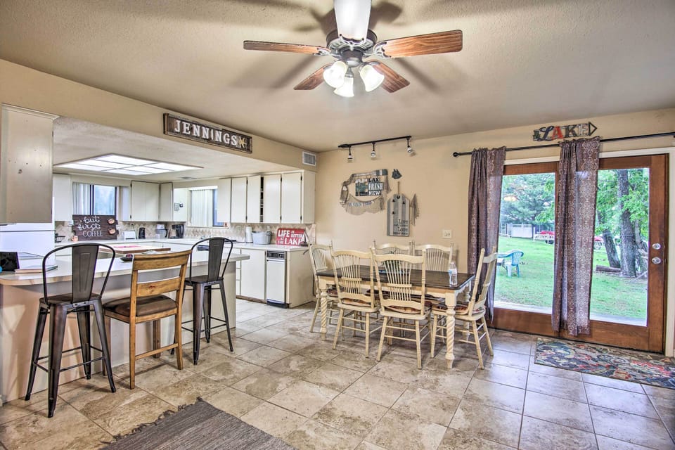 Dining Area | Dishware & Flatware