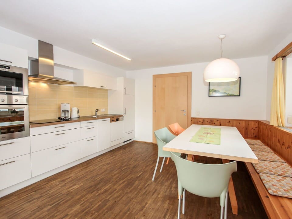 Furniture, Room, Property, Interior Design, Real Estate, Wood Flooring, Floor, Kitchen, Building, Countertop