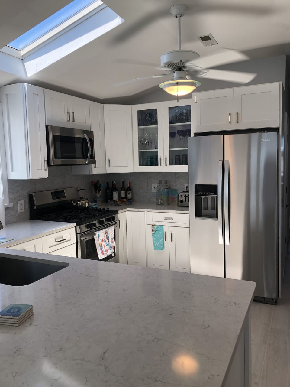 Fully outfitted gormet kitchen w/everything needed to prepare your favorite meal