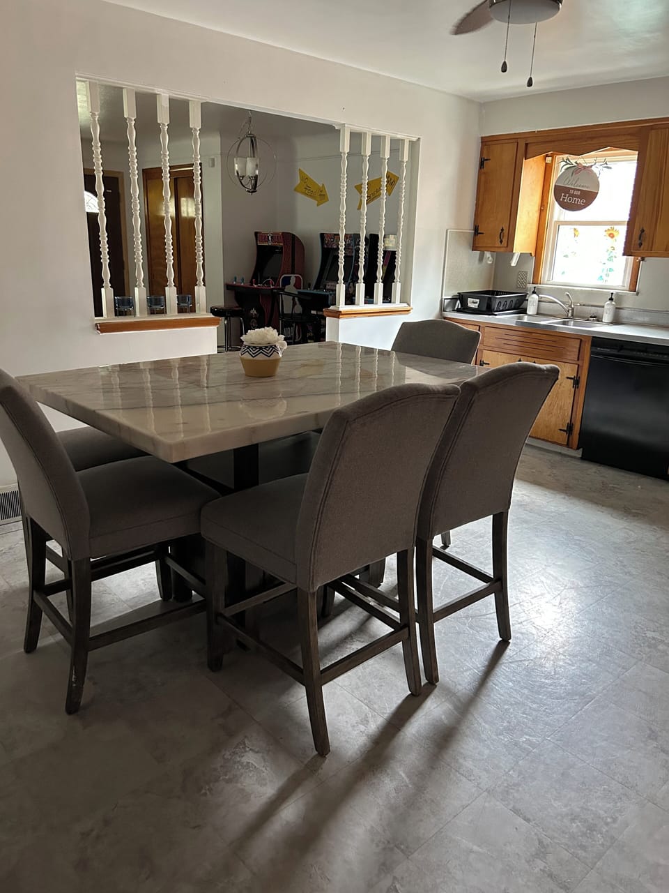 Eating kitchen 